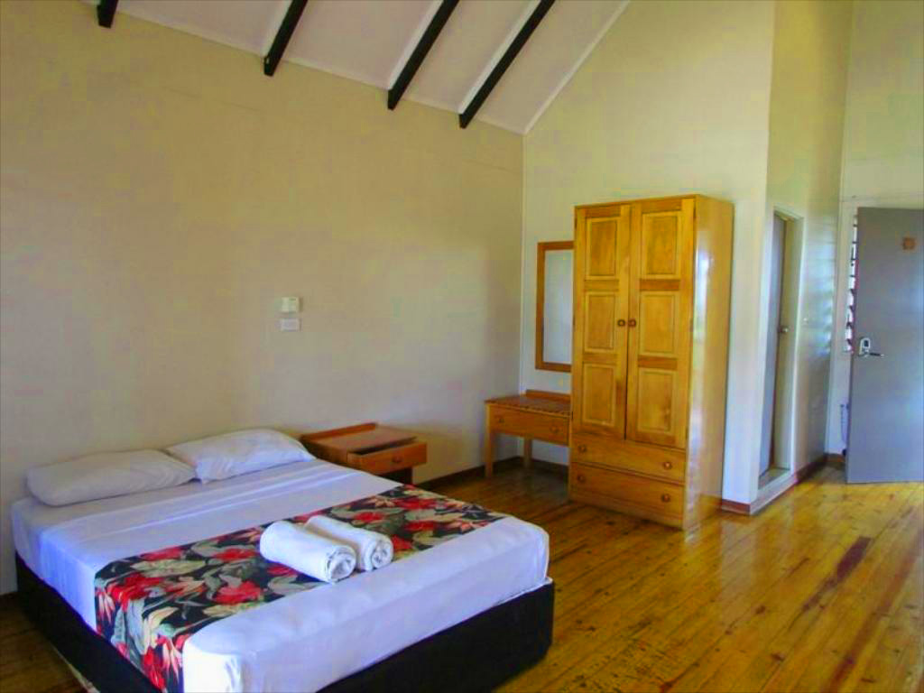 Hotels and Resorts in Fiji | Wailoaloa Beach Resort Fiji Islands | Deluxe Pool View Room in Fiji Island Resorts